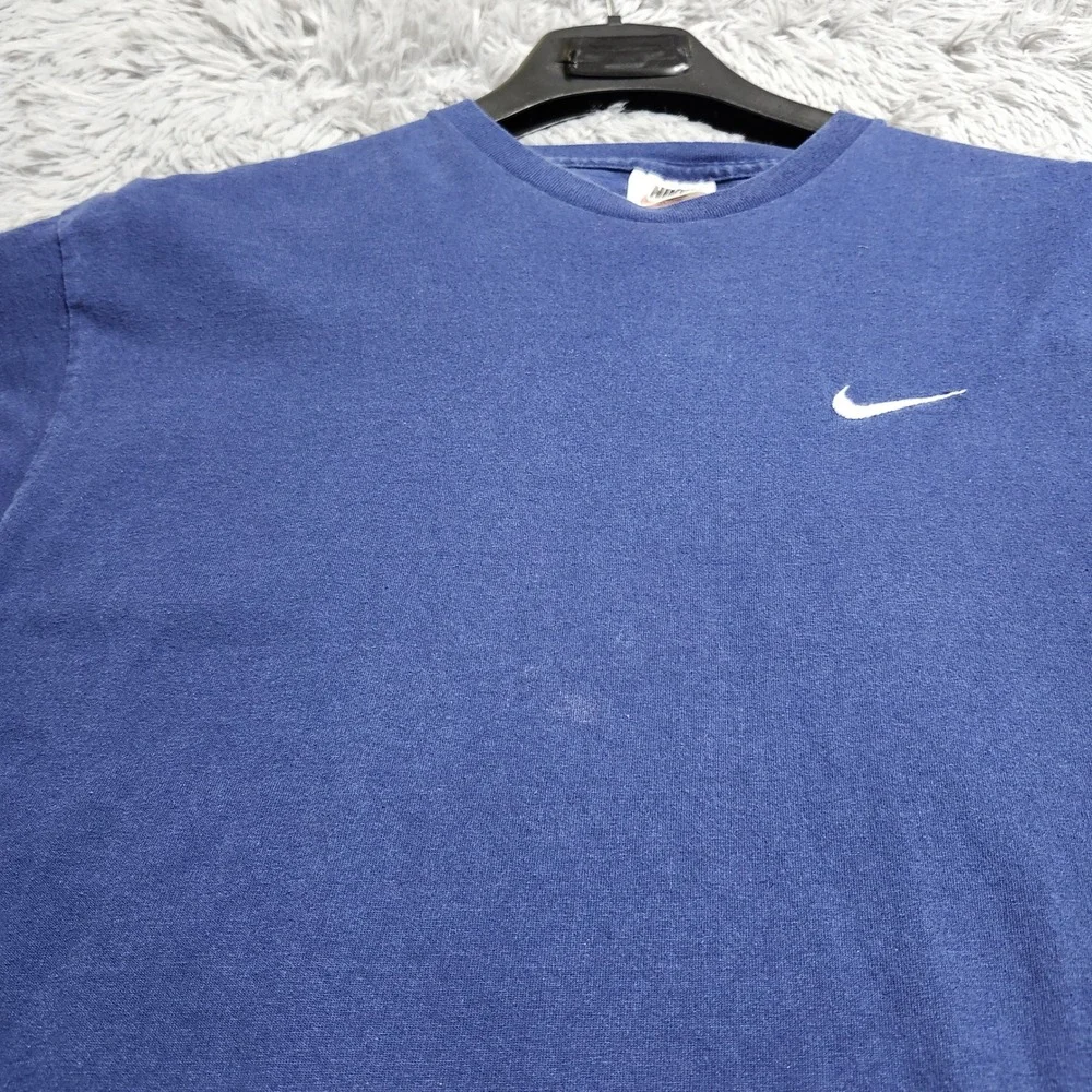 Nike vintage tshirt